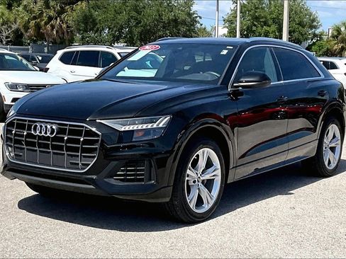 Certified 2023 Audi Q8 Premium AWD/4WD image 9