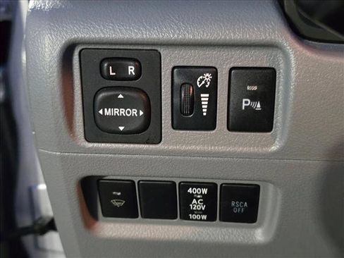 Used 2012 Toyota 4Runner SR5 w/ Convenience Pkg RWD image 9