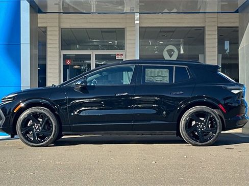 New 2026 Chevrolet Equinox EV RS image 9