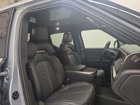 Used 2024 Rivian R1T Adventure AWD/4WD image 23