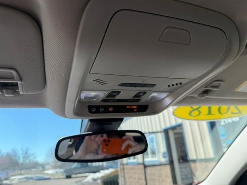 Used 2018 GMC Terrain Denali w/ Advanced Safety Package image 20