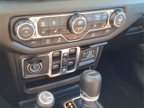 New 2026 Jeep Gladiator Sport AWD/4WD image 21