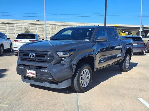Used 2024 Toyota Tacoma SR5 image 4
