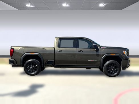 Used 2023 GMC Sierra 2500 AT4 w/ AT4 Premium Plus Package AWD/4WD image 7