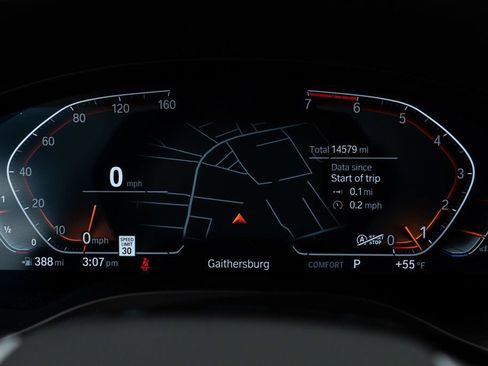 Used 2025 BMW X4 xDrive30i image 19