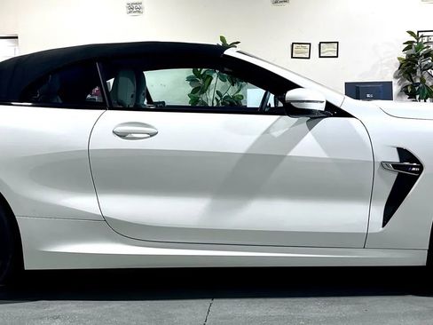 Used 2020 BMW M8 Convertible image 8