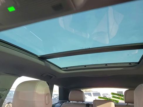 Used 2024 Audi Q4 e-tron Premium image 22