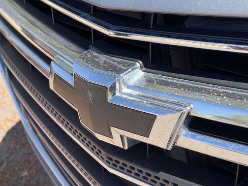 Used 2019 Chevrolet Traverse Premier w/ Driver Confidence II Package FWD image 6