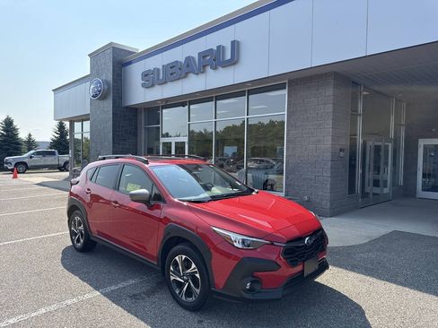 Used 2024 Subaru Crosstrek 2.0i Premium AWD/4WD image 2