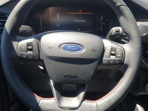Used 2025 Ford Escape ST-Line FWD image 14