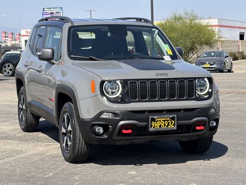 Used 2020 Jeep Renegade Trailhawk w/ LED Lighting Group AWD/4WD image 7