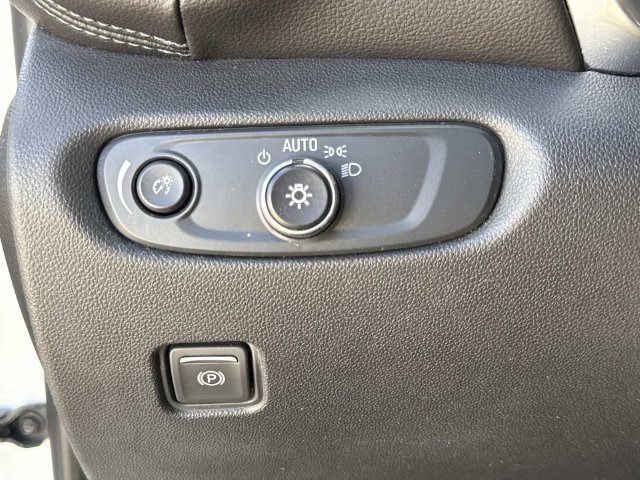 Used 2021 Chevrolet Blazer LT FWD image 26