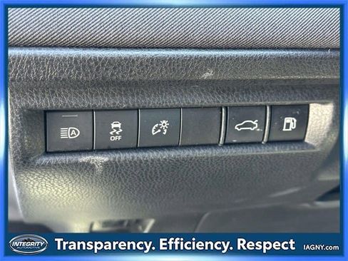 Used 2025 Toyota Camry LE image 19