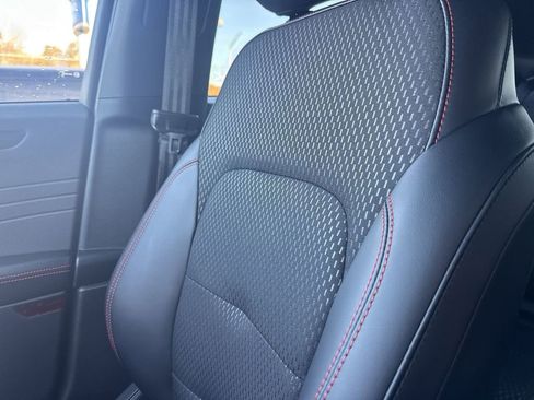 New 2026 Ford Escape ST-Line w/ Cold Weather Package AWD/4WD image 38