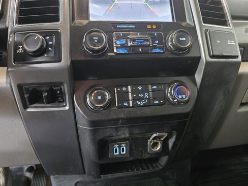 Used 2019 Ford F350 XLT w/ XLT Value Package image 19