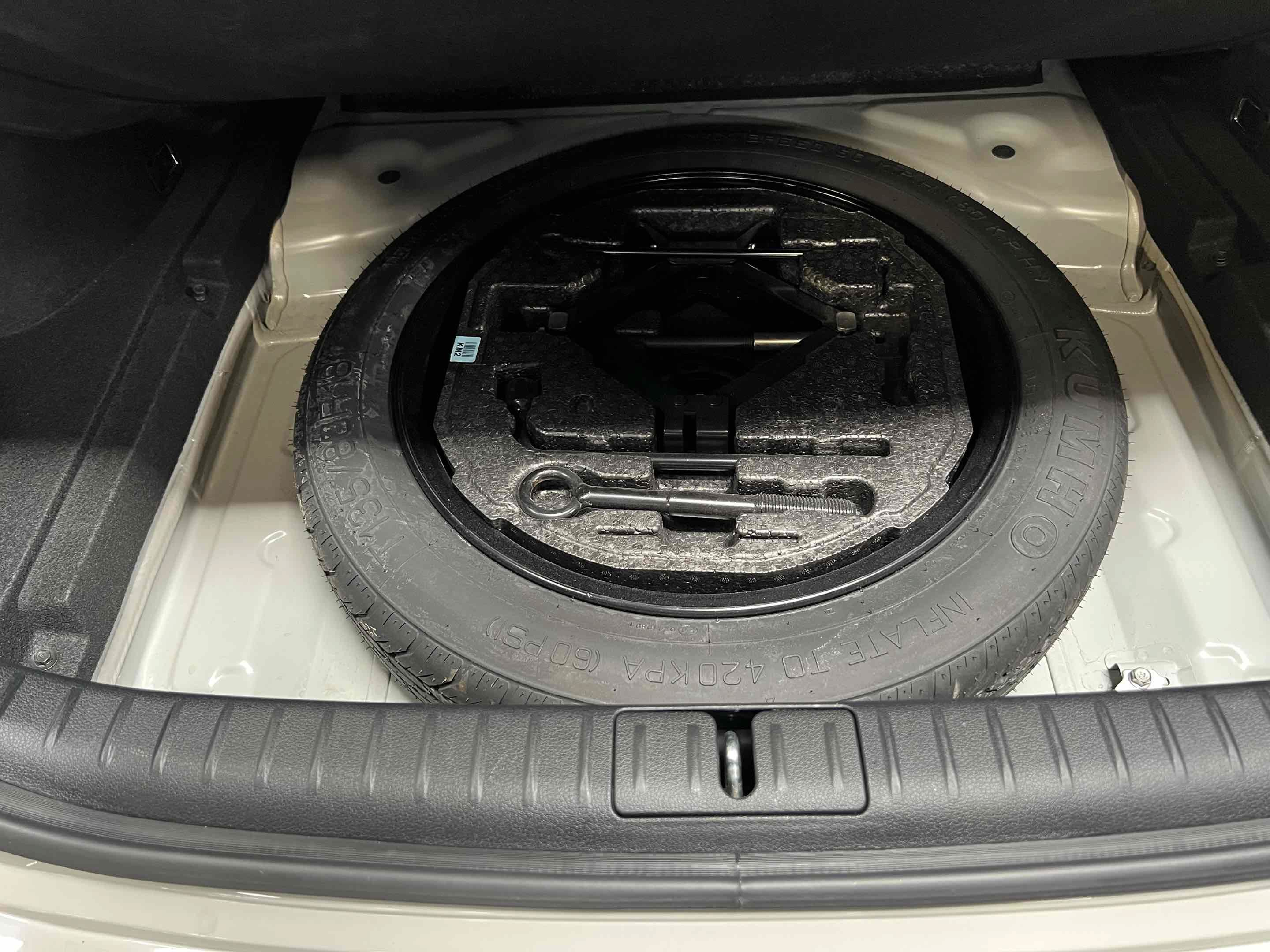 Used 2025 Genesis G70 2.5T RWD image 72