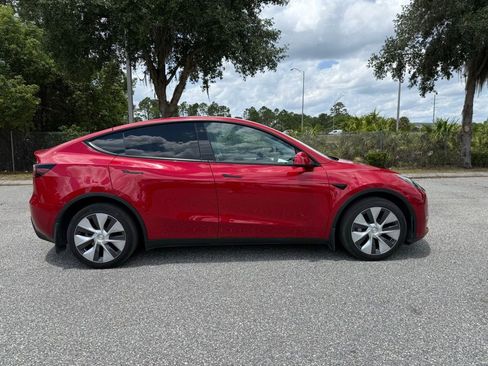 Used 2023 Tesla Model Y Long Range AWD/4WD image 8