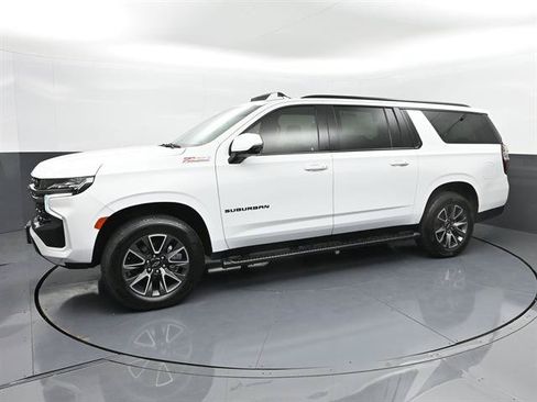 Used 2022 Chevrolet Suburban Z71 w/ Luxury Package AWD/4WD image 35