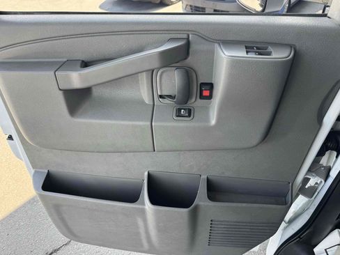 Used 2023 Chevrolet Express 3500 w/ Power Convenience Package RWD image 10