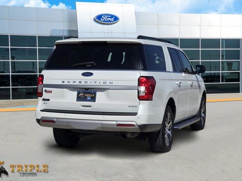 Certified 2023 Ford Expedition Max XLT image 5