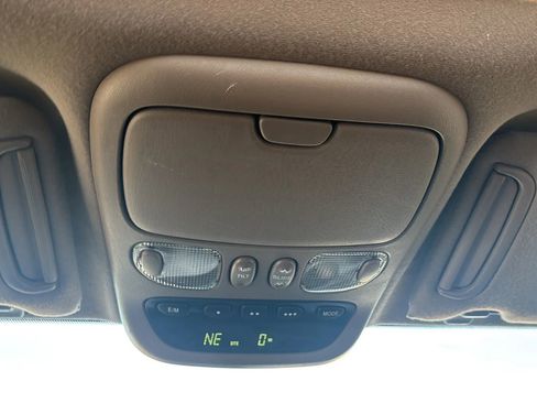 Used 2002 Toyota Sequoia SR5 image 50