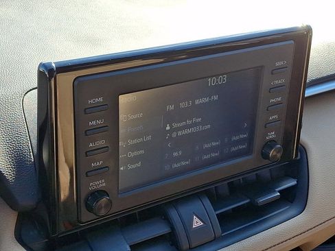 Used 2019 Toyota RAV4 LE image 16