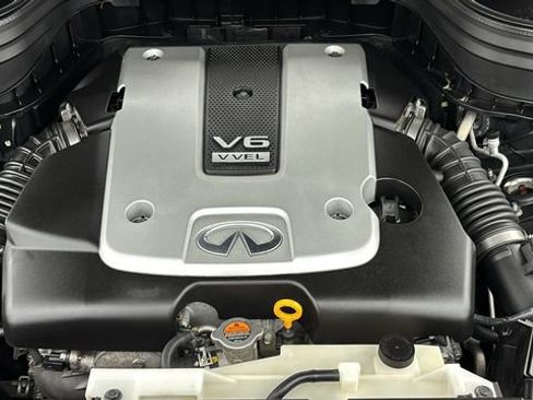 Used 2017 INFINITI QX50 2WD w/ Premium Plus Package image 34