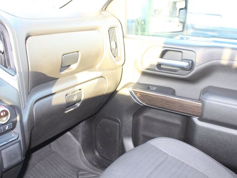 Used 2023 Chevrolet Silverado 2500 LT w/ Convenience Package image 59