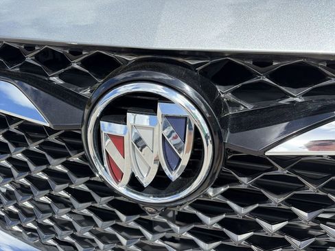 Used 2024 Buick Enclave Avenir image 37