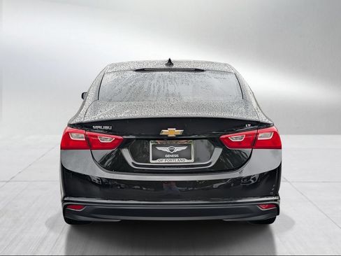 Used 2018 Chevrolet Malibu LT FWD image 4
