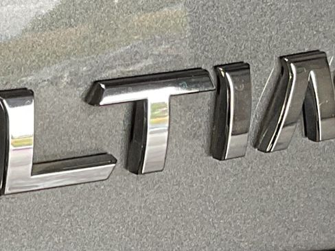 Used 2019 Nissan Altima 2.5 SV AWD/4WD image 7
