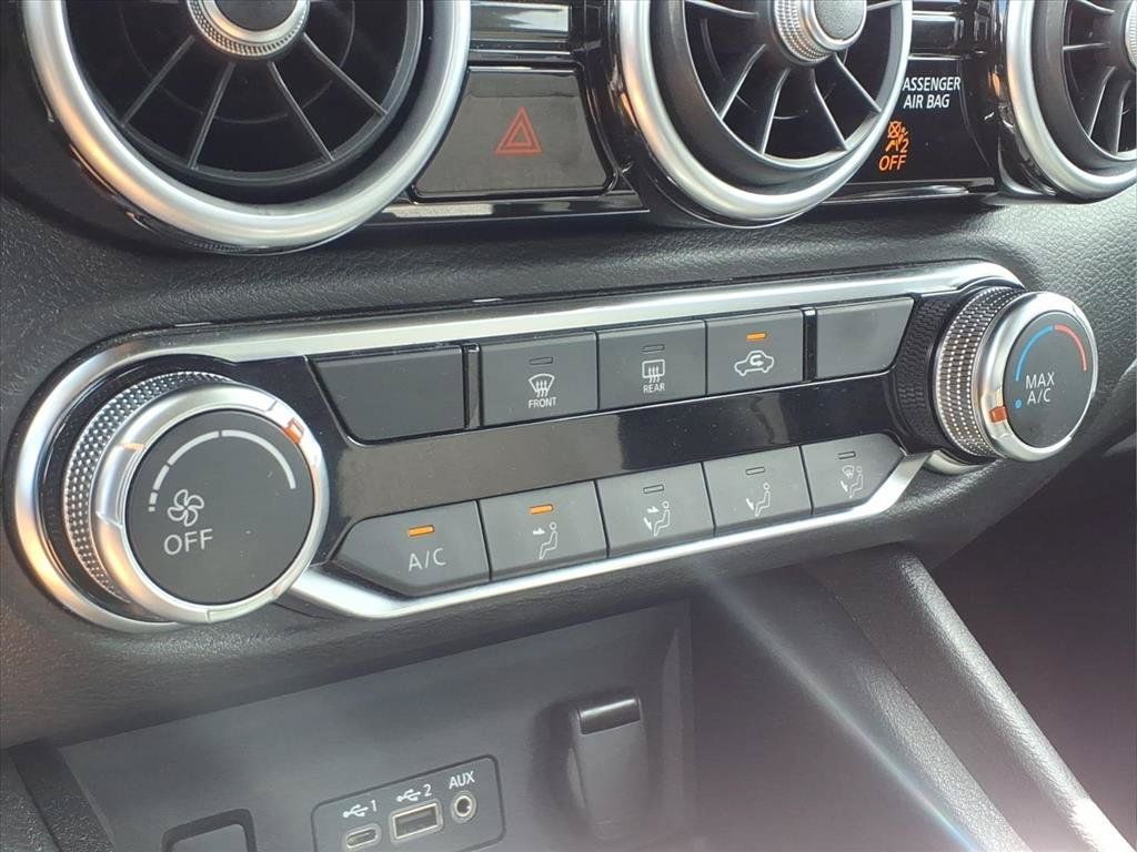 Used 2025 Nissan Sentra SV FWD image 6