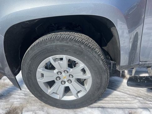 Used 2021 Chevrolet Colorado LT image 3