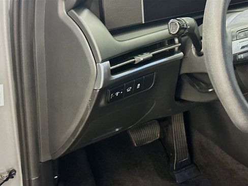Used 2025 Hyundai Tucson SEL AWD/4WD image 17