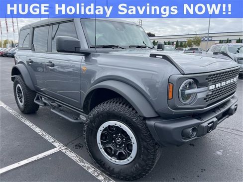Used 2023 Ford Bronco Badlands w/ Sasquatch Package image 1