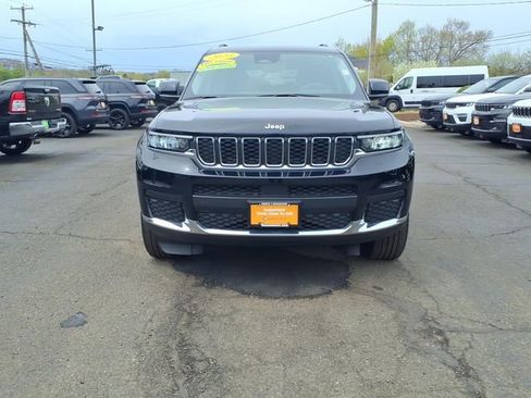 Certified 2023 Jeep Grand Cherokee L Laredo w/ Luxury Tech Group I AWD/4WD image 2