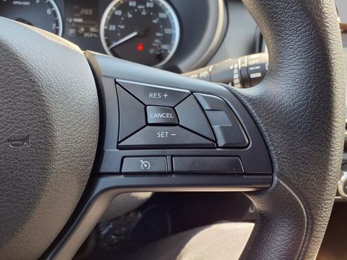 Used 2025 Nissan Kicks Play S FWD image 14