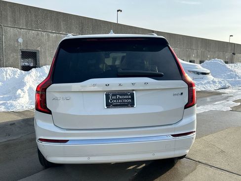 New 2026 Volvo XC90 B6 Plus w/ Protection Package Premier image 3