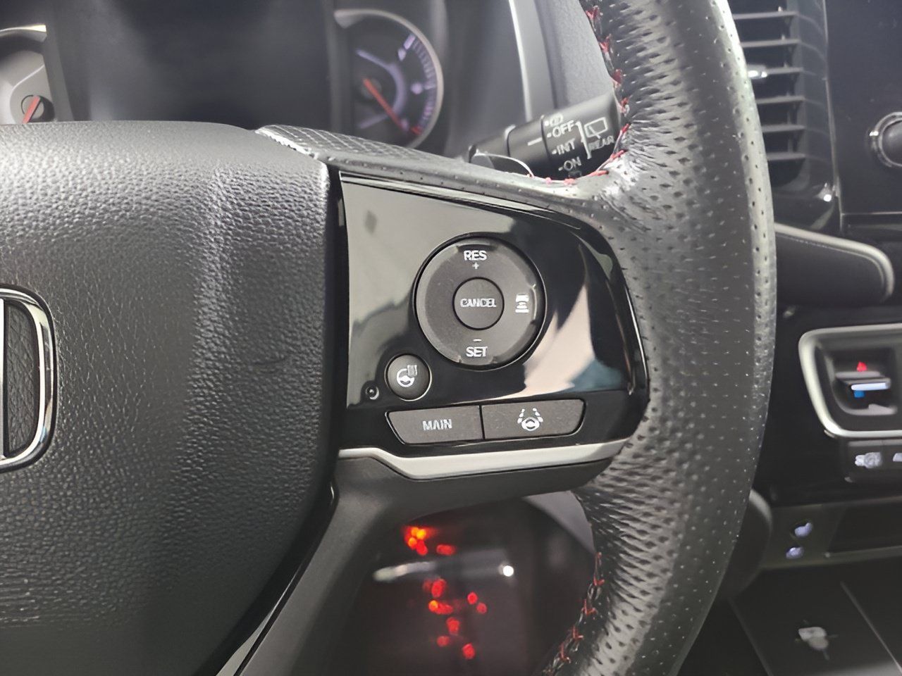 Used 2024 Honda Passport Black Edition image 27
