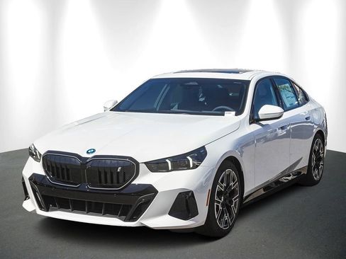 New 2027 BMW i5 eDrive40 w/ M Sport Package RWD image 3