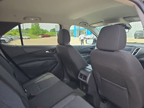 Used 2024 Chevrolet Equinox LT image 16