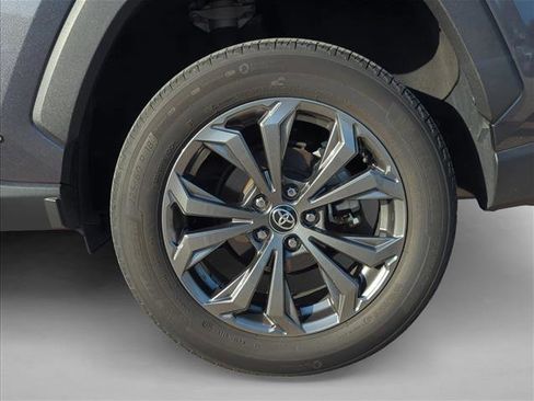 Certified 2022 Toyota RAV4 XLE Premium image 9