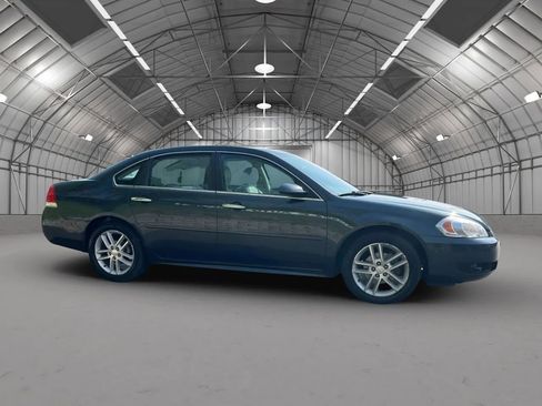 Used 2012 Chevrolet Impala LTZ image 6