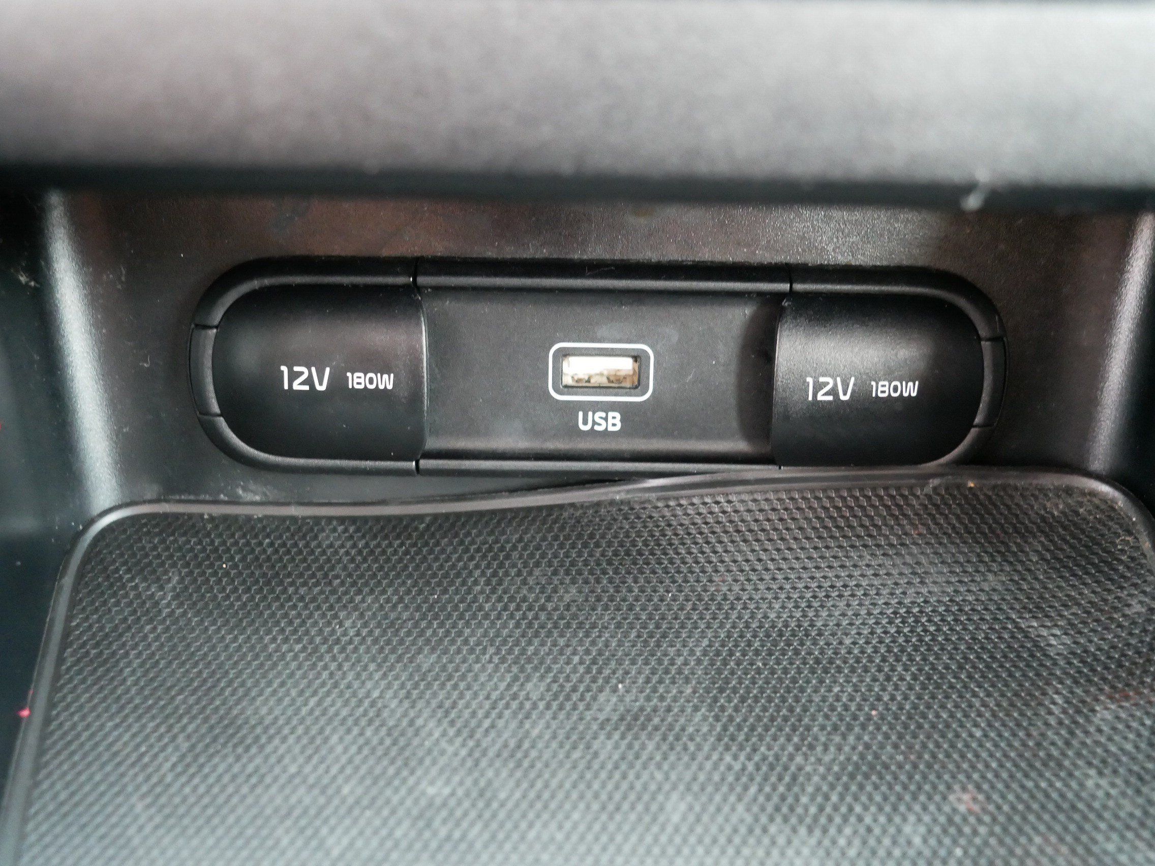 Certified 2023 Kia Forte LXS w/ LXS Technology Package FWD image 33