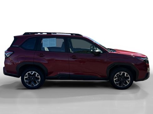 Certified 2025 Subaru Forester AWD/4WD image 6