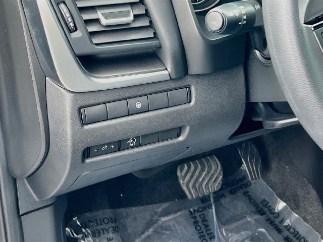 Certified 2023 Nissan Rogue SV FWD image 7