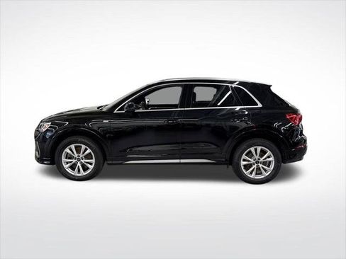 Certified 2025 Audi Q3 2.0T Premium Plus w/ Premium Plus Package AWD/4WD image 2