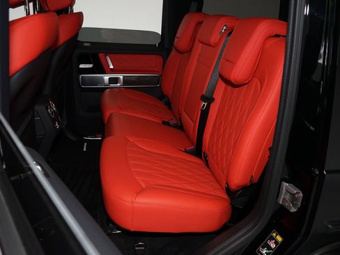Used 2025 Mercedes-Benz G 63 AMG 4MATIC image 25