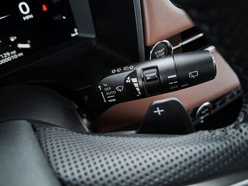 New 2026 Mitsubishi Outlander SEL FWD image 35