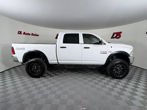 Used 2017 RAM 2500 Tradesman w/ Chrome Appearance Group AWD/4WD image 8
